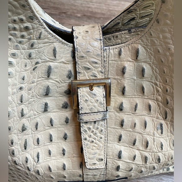 Vintage SSaucy Embossed Cream and White Shoulder Bag Handmade Italian Leather - Picture 8 of 12
